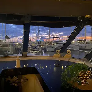 Panaby - House Boat Palermo